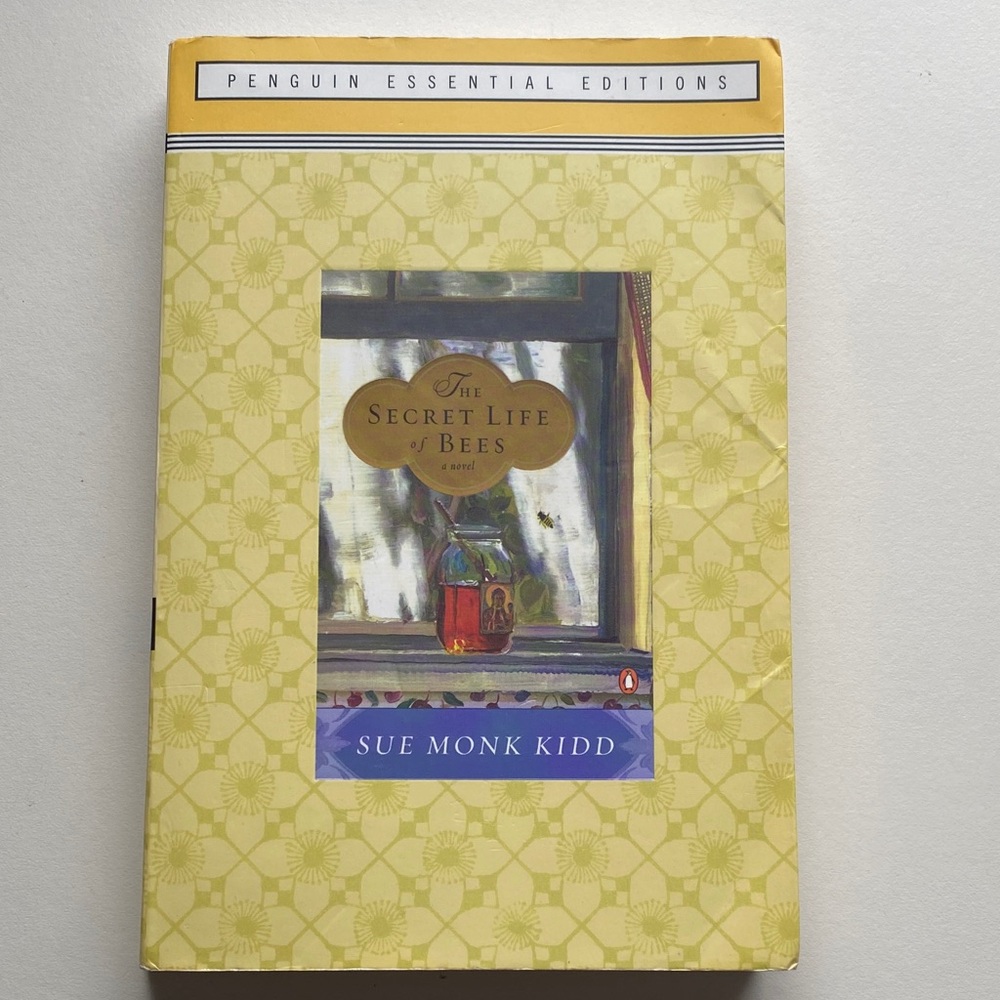 🌻The Secret Life of Bees by Sue Monk Kidd